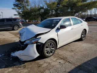 2016 Toyota Camry XLE with VIN 4T1BF1FK8GU510276, listed as a Copart auction lot 44008555 with 136,235 mi miles and Salvage Title. Bid and sale history available at DreamBid. Image 1.