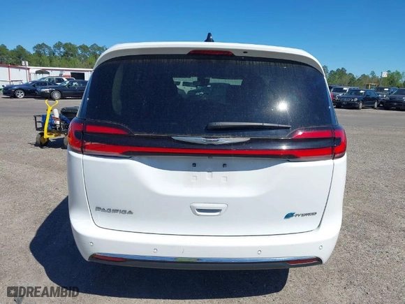 2023 Chrysler Pacifica Hybrid Touring L with VIN 2C4RC1L7XPR541005, listed as a IAAI auction lot 41860806 with 46,741 mi miles. Bid and sale history available at carsss.com. Image 16.