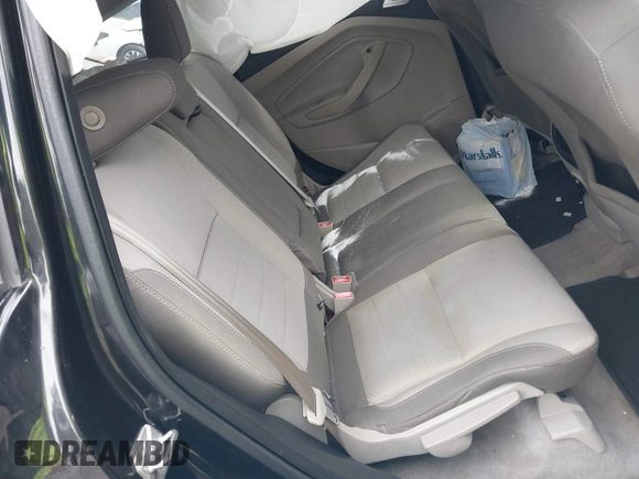 2014 Ford Escape SE z VIN 1FMCU0GX3EUC38084, wystawiony jako IAAI lot #38231507 z przebiegiem 157 955 mil mil oraz . Historia ofert i sprzedaży dostępna na DreamBid. Obrazek 8.