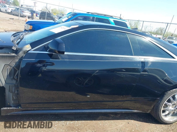2011 Cadillac CTS Premium with VIN 1G6DP1ED6B0135939, listed as a IAAI auction lot 42082154 with 85,026 mi miles and . Bid and sale history available at carsss.com. Image 15.