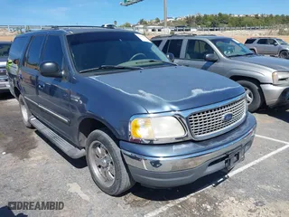 2000 Ford Expedition XLT with VIN 1FMRU1561YLB33693, listed as a IAAI auction lot 41840412 with 1 mi miles. Bid and sale history available at carsss.com. Image 1.