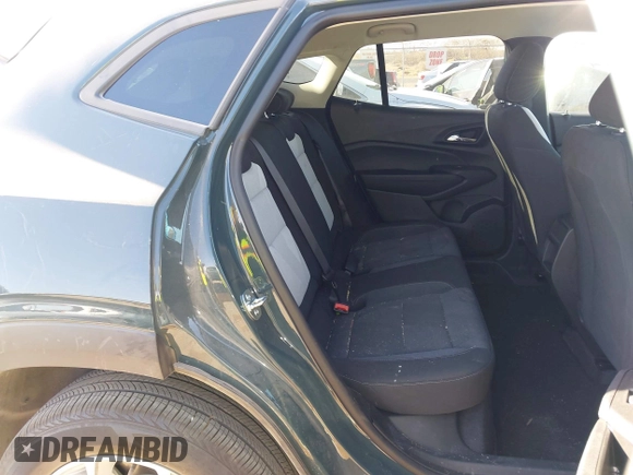 2025 Chevrolet Trax LS with VIN KL77LFEP8SC066146, listed as a IAAI auction lot 41735717 with 8,784 mi miles and . Bid and sale history available at DreamBid. Image 8.