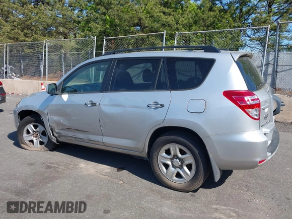 2009 Toyota RAV4 with VIN JTMBF33V59D009024, listed as a IAAI auction lot 39425315 with 116,830 mi miles. Bid and sale history available at carsss.com. Image 3.