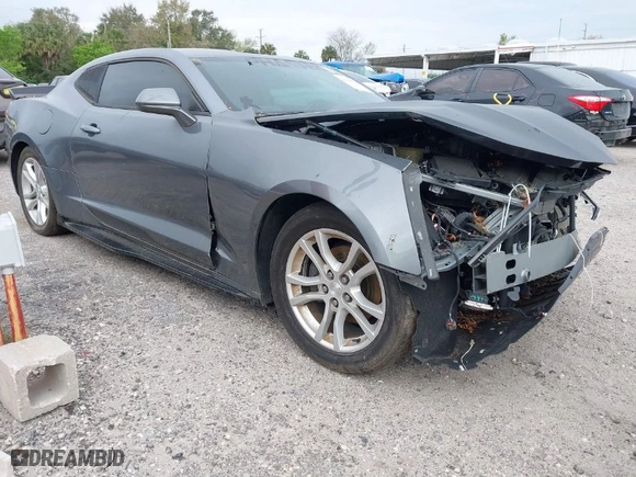 2020 Chevrolet Camaro 1LT with VIN 1G1FB1RX5L0144361, listed as a IAAI auction lot 41624973 with NaN miles. Bid and sale history available at carsss.com. Image 1.