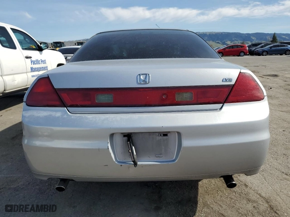 2001 Honda Accord Cpe EX w/Leather with VIN 1HGCG22521A033799, listed as a Copart auction lot 46545105 with 211,426 mi miles and Salvage Title. Bid and sale history available at carsss.com. Image 6.