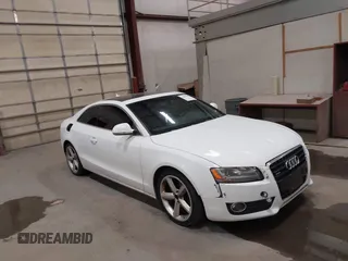 2008 Audi A5 z VIN WAUDK78T58A030231, wystawiony jako IAAI lot #42084381 z przebiegiem 136 049 mil mil oraz . Historia ofert i sprzedaży dostępna na DreamBid. Obrazek 1.
