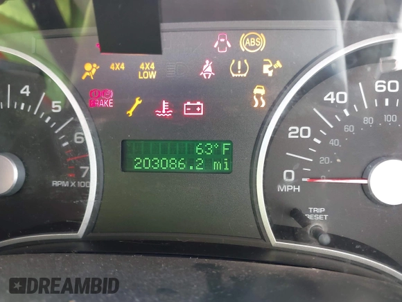 2006 Ford Explorer XLT with VIN 1FMEU73E66UA65376, listed as a IAAI auction lot 41732222 with 203,086 mi miles. Bid and sale history available at carsss.com. Image 7.