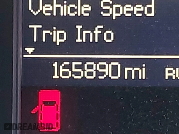 2016 Chrysler Town & Country Touring with VIN 2C4RC1BG7GR231704, listed as a IAAI auction lot 41306140 with 165,890 mi miles. Bid and sale history available at carsss.com. Image 15.