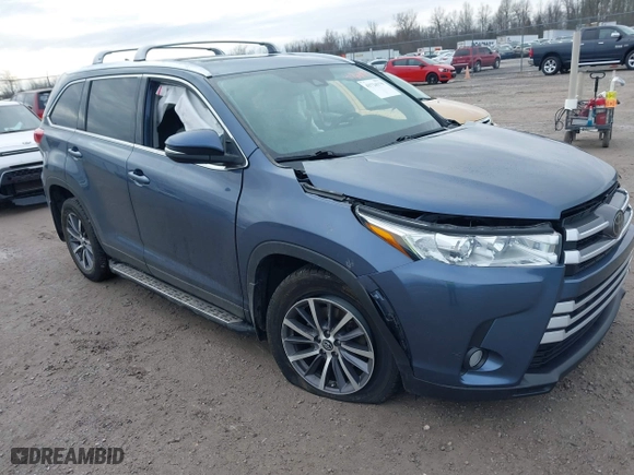 2019 Toyota Highlander SE with VIN 5TDJZRFH7KS952229, listed as a IAAI auction lot 41724179 with 107,315 mi miles. Bid and sale history available at carsss.com. Image 1.
