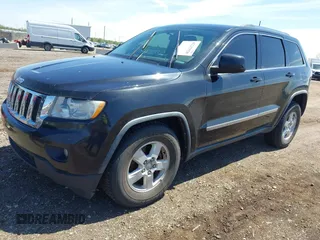 2011 Jeep Grand Cherokee Laredo with VIN 1J4RR4GGXBC546727, listed as a IAAI auction lot 42232520 with 268,616 mi miles and . Bid and sale history available at DreamBid. Image 2.