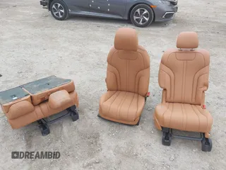 2025 Genesis GV80 z VIN KMUHBESB3SU273631, wystawiony jako IAAI lot #42186632 z przebiegiem 184 mil mil oraz . Historia ofert i sprzedaży dostępna na DreamBid. Obrazek 12.