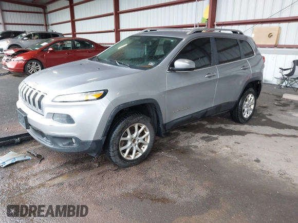 2014 Jeep Cherokee Latitude z VIN 1C4PJMCS7EW124660, wystawiony jako IAAI lot #42310356 z przebiegiem 322 480 mil mil oraz . Historia ofert i sprzedaży dostępna na DreamBid. Obrazek 17.