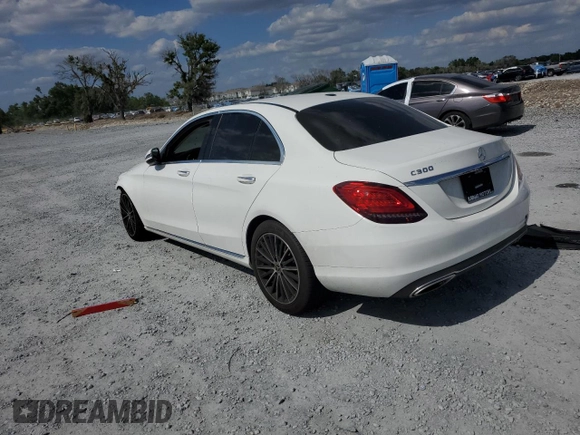 2021 Mercedes-Benz C 300 z VIN W1KWF8DB0MR652112, wystawiony jako Copart lot #52832335 z przebiegiem Nie podano mil oraz Nie do naprawy • Non repairable. Historia ofert i sprzedaży dostępna na DreamBid. Obrazek 2.