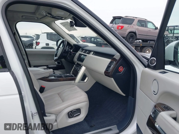 2015 Land Rover Range Rover Autobiography with VIN SALGV2TF3FA213189, listed as a IAAI auction lot 41557954 with 116,427 mi miles and . Bid and sale history available at DreamBid. Image 5.