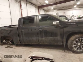 2024 Chevrolet Silverado 1500 LT with VIN 1GCPDKEK1RZ133304, listed as a IAAI auction lot 41375323 with 14,284 mi miles. Bid and sale history available at carsss.com. Image 13.