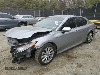 2020 Toyota Camry LE with VIN 4T1L11AK6LU337460, listed as a Copart auction lot 48389195 with 110,684 mi miles and Salvage Title. Bid and sale history available at carsss.com. Image 1.