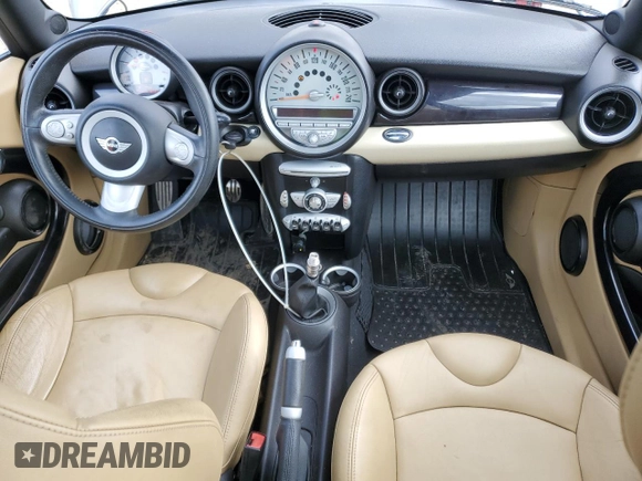 2008 MINI Hardtop S with VIN WMWMF73538TT91152, listed as a Copart auction lot 57671495 with 176,063 mi miles and Salvage title. Bid and sale history available at DreamBid. Image 8.