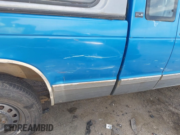 1992 GMC Sonoma with VIN 1GTDT19Z8N8524005, listed as a IAAI auction lot 42007337 with 216,704 mi miles and . Bid and sale history available at DreamBid. Image 6.