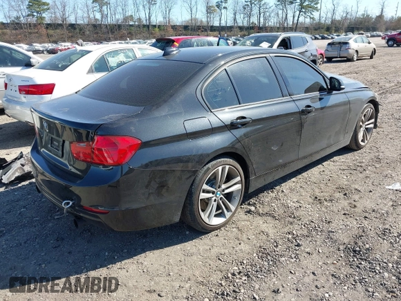 2012 BMW 3 Series 335i z VIN WBA3A9G51CNN67676, wystawiony jako IAAI lot #42018634 z przebiegiem 62 330 mil mil oraz . Historia ofert i sprzedaży dostępna na DreamBid. Obrazek 4.
