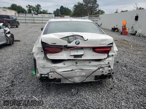 2021 BMW 7 Series 750i xDrive with VIN WBA7U2C04MCF73546, listed as a Copart auction lot 62587275 with 34,396 mi miles and Salvage title. Bid and sale history available at DreamBid. Image 6.