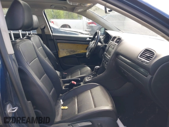 2013 Volkswagen Jetta TDI w/Sunroof & Nav с VIN 3VWPL7AJ9DM637099, выставлен на аукционе IAAI как лот 42286184 с пробегом 237 947 миль миль и . История ставок и продаж доступна на DreamBid. Изображение 5.