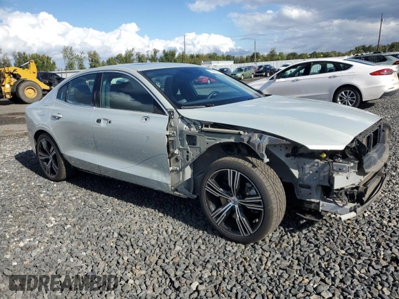2021 Volvo S60 Inscription with VIN 7JRA22TL0MG095593, listed as a Copart auction lot 75565204 with 39,605 mi miles and Salvage Title. Bid and sale history available at carsss.com. Image 4.