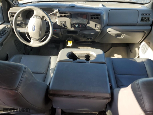 2003 Ford Super Duty F-250 XL with VIN 1FTNW21FX3EA22324, listed as a Copart auction lot 84048444 with 210,013 mi miles and Salvage Title. Bid and sale history available at carsss.com. Image 8.