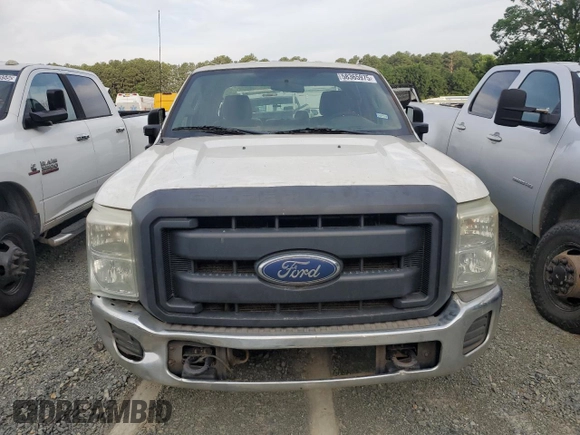 2015 Ford F-350 z VIN 1FT8W3AT0FEB30304, wystawiony jako Copart lot #58365975 z przebiegiem 310 945 mil mil oraz Czysty tytuł • Clean title. Historia ofert i sprzedaży dostępna na DreamBid. Obrazek 5.