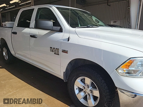2022 Ram 1500 Tradesman с VIN 3C6RR7KT8NG180660, выставлен на аукционе IAAI как лот 42782005 с пробегом 69 552 миль миль и . История ставок и продаж доступна на DreamBid. Изображение 18.
