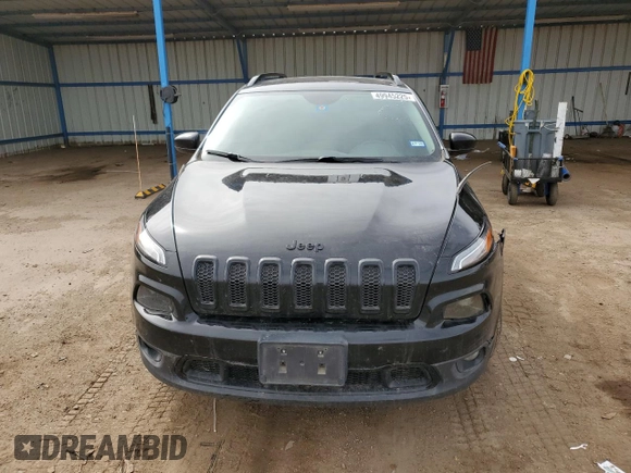2018 Jeep Cherokee Latitude Tech Connect with VIN 1C4PJLCBXJD552982, listed as a Copart auction lot 49945225 with 157,930 mi miles and Salvage title. Bid and sale history available at DreamBid. Image 5.