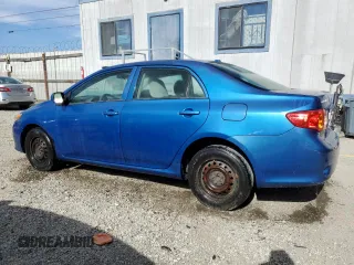 2010 Toyota Corolla z VIN 1NXBU4EE0AZ174665, wystawiony jako Copart lot #52187365 z przebiegiem 121 769 mil mil oraz Szkoda całkowita • Salvage title. Historia ofert i sprzedaży dostępna na DreamBid. Obrazek 2.