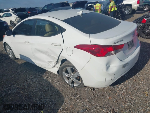 2013 Hyundai Elantra GLS z VIN 5NPDH4AE2DH324863, wystawiony jako IAAI lot #42177395 z przebiegiem 140 197 mil mil oraz . Historia ofert i sprzedaży dostępna na DreamBid. Obrazek 3.