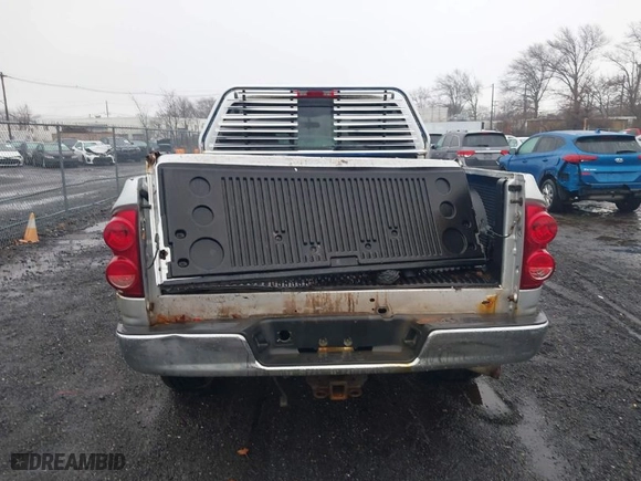2007 Dodge Ram 1500 Laramie with VIN 1D7HU18227S116971, listed as a IAAI auction lot 41097882 with 186,435 mi miles. Bid and sale history available at carsss.com. Image 16.