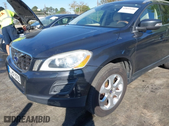 2013 Volvo XC60 3.2L z VIN YV4940DZ4D2391195, wystawiony jako IAAI lot #42055606 z przebiegiem 142 105 mil mil oraz . Historia ofert i sprzedaży dostępna na DreamBid. Obrazek 6.