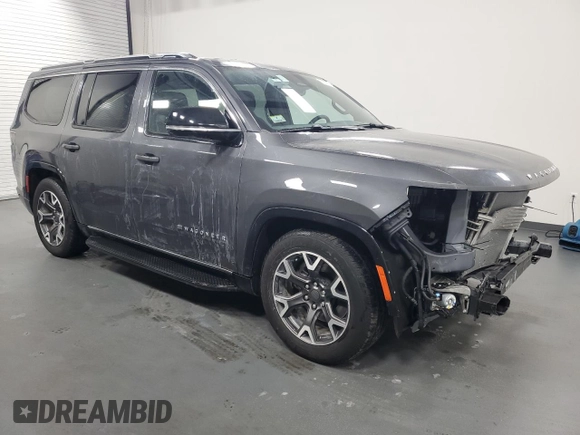 2024 Jeep Wagoneer Series III with VIN 1C4SJVDP7RS176720, listed as a Copart auction lot 42822295 with 10,959 mi miles and Clean title. Bid and sale history available at DreamBid. Image 4.