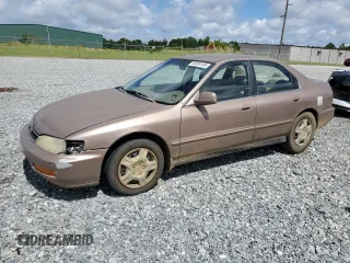 1997 Honda Accord LX with VIN 1HGCD5639VA253501, listed as a Copart auction lot 60809195 with 305,133 mi miles and Salvage title. Bid and sale history available at DreamBid. Image 1.