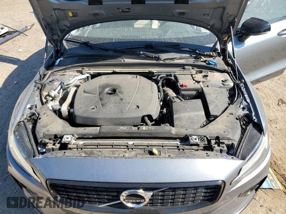 2021 Volvo S60 Momentum with VIN 7JR102FZ8MG112999, listed as a Copart auction lot 49596194 with 58,924 mi miles. Bid and sale history available at carsss.com. Image 11.