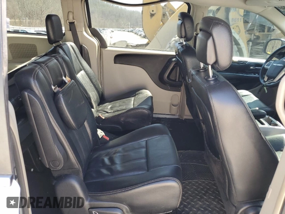 2015 Chrysler Town & Country Touring with VIN 2C4RC1BG4FR601313, listed as a Copart auction lot 48514685 with 186,328 mi miles and Salvage Title. Bid and sale history available at carsss.com. Image 11.