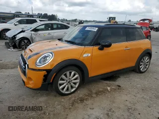 2015 MINI Hardtop S z VIN WMWXP7C53F2A58580, wystawiony jako Copart lot #51455845 z przebiegiem 116 277 mil mil oraz Szkoda całkowita • Salvage title. Historia ofert i sprzedaży dostępna na DreamBid. Obrazek 1.