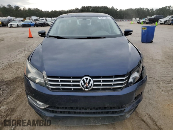 2013 Volkswagen Passat SEL Premium z VIN 1VWCN7A3XDC073524, wystawiony jako Copart lot #46759305 z przebiegiem 118 780 mil mil oraz Szkoda całkowita • Salvage title. Historia ofert i sprzedaży dostępna na DreamBid. Obrazek 5.