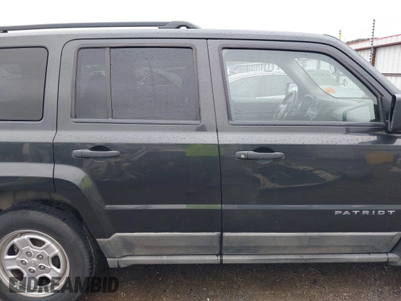 2011 Jeep Patriot Sport with VIN 1J4NT1GA9BD122962, listed as a IAAI auction lot 41903341 with 114,297 mi miles and . Bid and sale history available at carsss.com. Image 13.