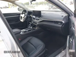 2023 Nissan Altima SL with VIN 1N4BL4EV6PN413992, listed as a IAAI auction lot 41644642 with 40,974 mi miles and . Bid and sale history available at DreamBid. Image 5.