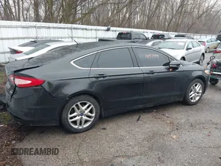 2013 Ford Fusion SE with VIN 3FA6P0HR5DR162968, listed as a IAAI auction lot 41197999 with 196,691 mi miles. Bid and sale history available at carsss.com. Image 4.
