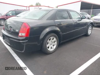 2007 Chrysler 300 Touring with VIN 2C3KA53G87H667727, listed as a IAAI auction lot 42025568 with 178,142 mi miles and . Bid and sale history available at DreamBid. Image 4.