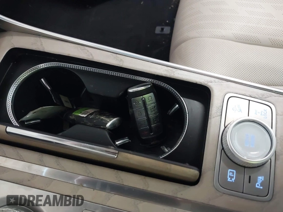 2023 Genesis GV80 with VIN KMUHBDSBXPU112470, listed as a IAAI auction lot 42326878 with 28,302 mi miles and . Bid and sale history available at DreamBid. Image 11.