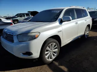 2010 Toyota Highlander Hybrid with VIN JTEBW3EH5A2038655, listed as a Copart auction lot 88316875 with 217,738 mi miles and Salvage Title. Bid and sale history available at carsss.com. Image 1.