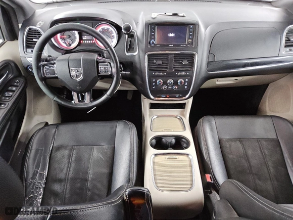 2019 Dodge Grand Caravan SXT with VIN 2C4RDGCG3KR713111, listed as a Copart auction lot 50395005 with 246,434 mi miles and Clean Title. Bid and sale history available at carsss.com. Image 8.
