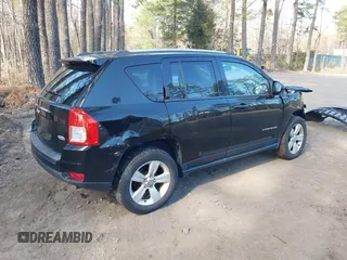2017 Jeep Compass High Altitude with VIN 1C4NJDEB8HD191739, listed as a IAAI auction lot 41877174 with 142,327 mi miles. Bid and sale history available at carsss.com. Image 4.
