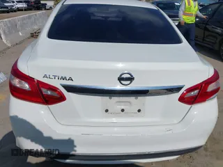 2017 Nissan Altima SV with VIN 1N4AL3AP7HC294280, listed as a IAAI auction lot 41518096 with 122,450 mi miles and . Bid and sale history available at carsss.com. Image 17.