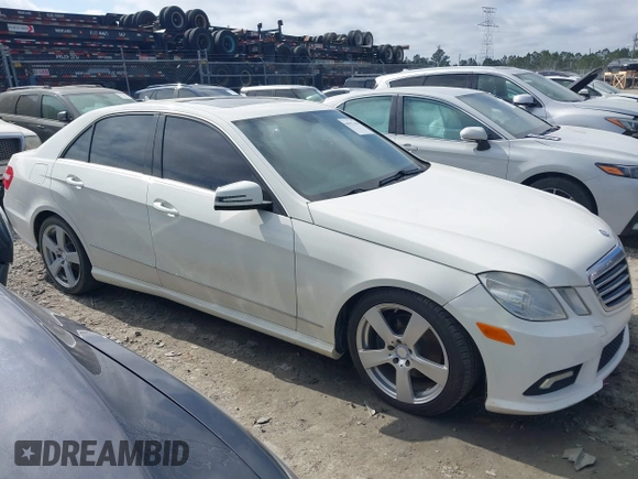 2011 Mercedes-Benz E-Class E 350 Luxury with VIN WDDHF5GB9BA270210, listed as a IAAI auction lot 41527438 with 147,692 mi miles. Bid and sale history available at carsss.com. Image 13.
